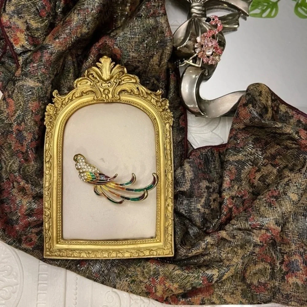 Large Bird‎ of Paradise Brooch Gold Tone Enamel Rhinestones Parrot Bird Colorful